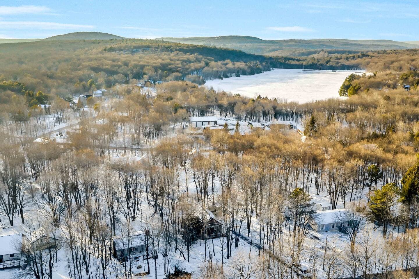 Relaxing Retreat W/ Hot Tub Near Pocono Mountains