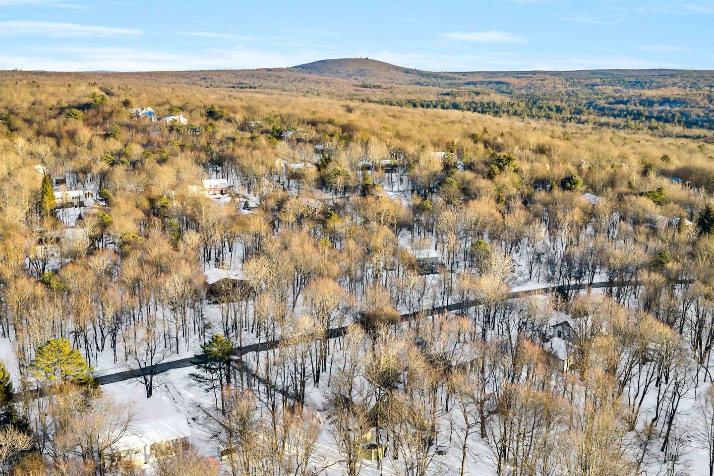 Relaxing Retreat W/ Hot Tub Near Pocono Mountains