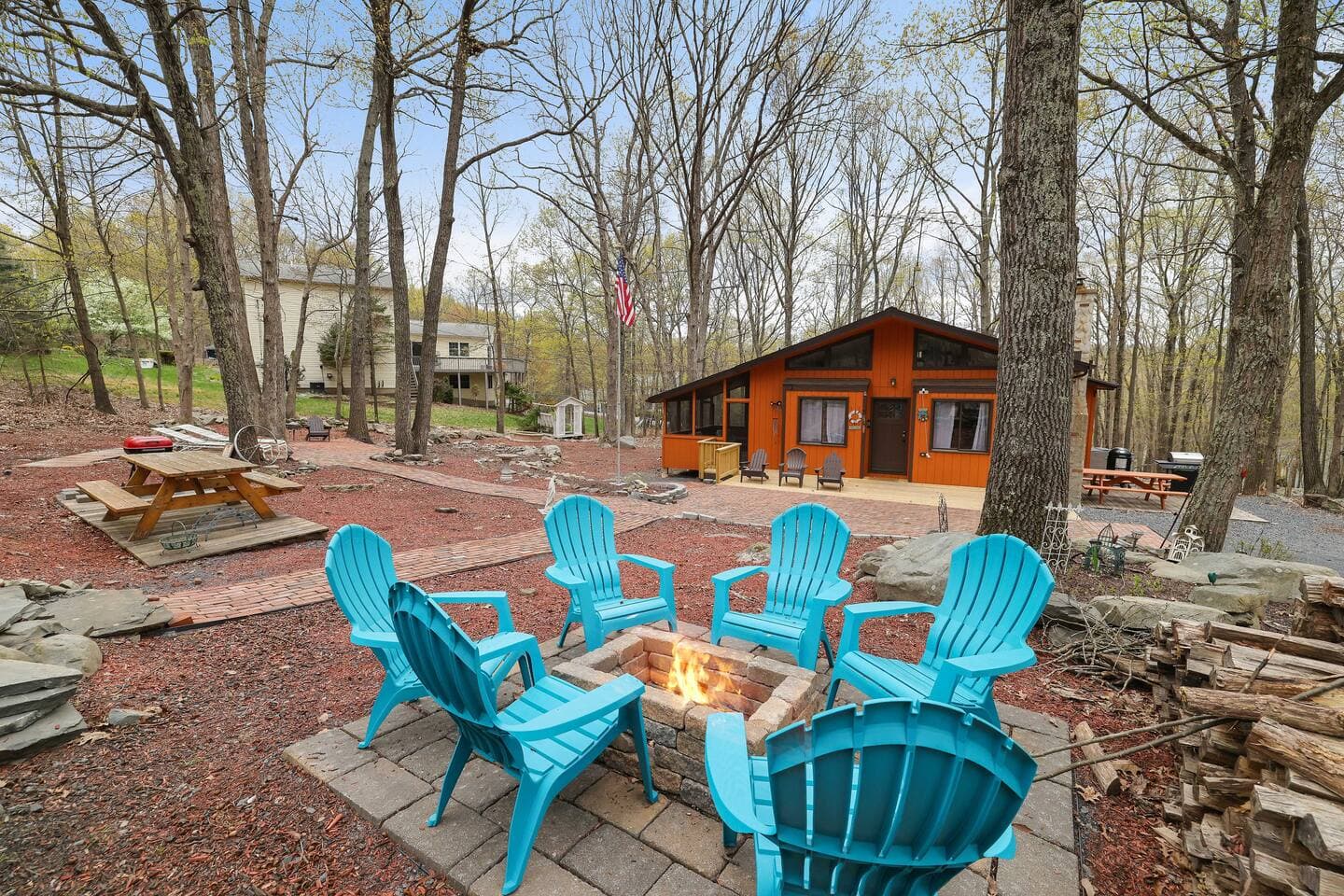 Saw Creek Pocono Cabin w/ Firepit Ski&Pools Access