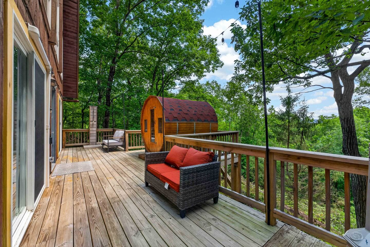 All Season Retreat W/ Pool, Hottub, Sauna&GameRoom