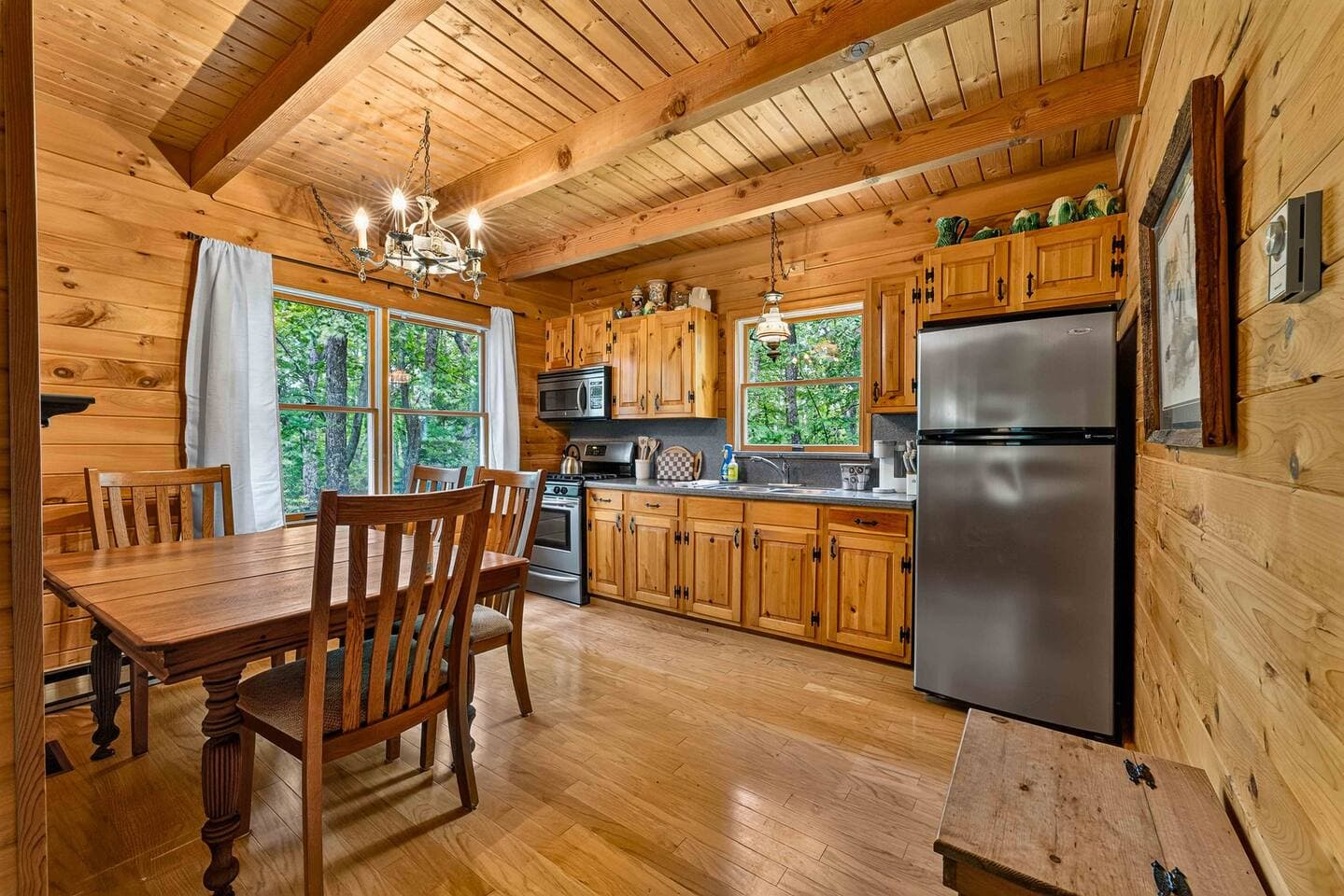 Secluded Wooded Serenity In Pennsylvania Mountains