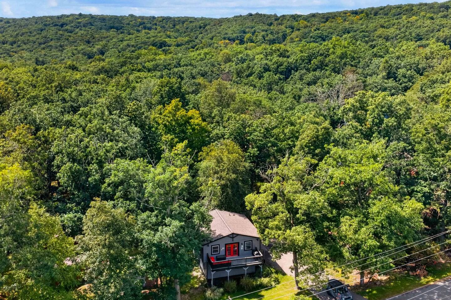 Saw Creek 4‑Bed Mountain Escape w/fire pit